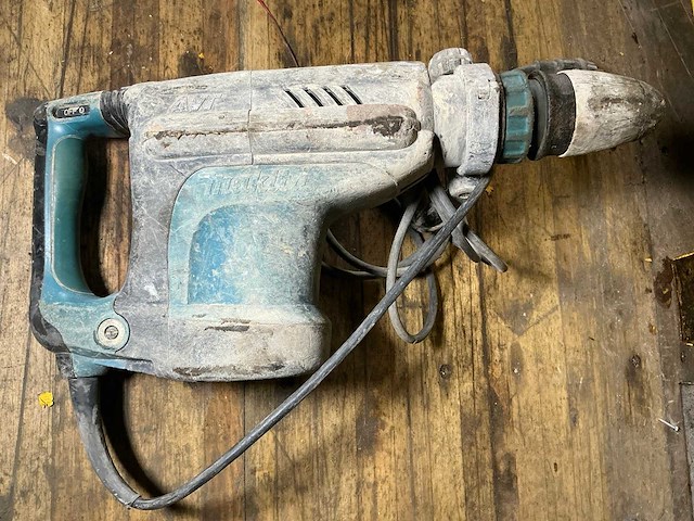 Makita hm1213c breekhamer - afbeelding 2 van  3