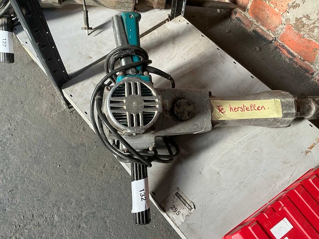 Makita hm1400 elektrische breekhamer te herstellen - afbeelding 1 van  4