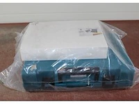 Makita hr2470ftp combihamer + automatische boorkop + boor-en beitelset