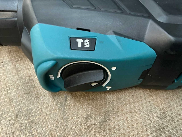 Makita hr2630 boormachine - afbeelding 4 van  8