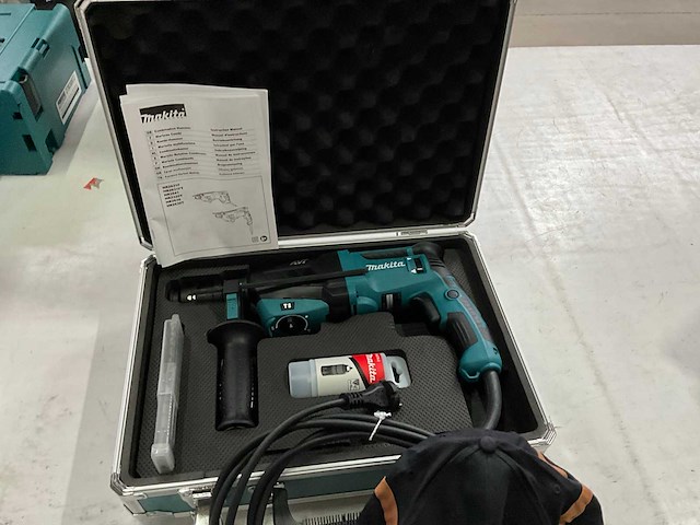 Makita hr2631ft13 sds plus combihamer 26 mm - afbeelding 1 van  9