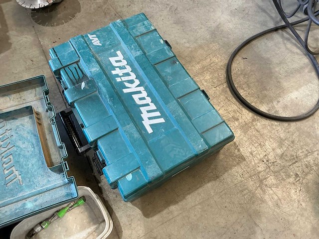 Makita hr4500c breekhamer - afbeelding 3 van  4