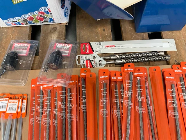 Makita, husqvarna partij boren , zagen en bits - afbeelding 3 van  7