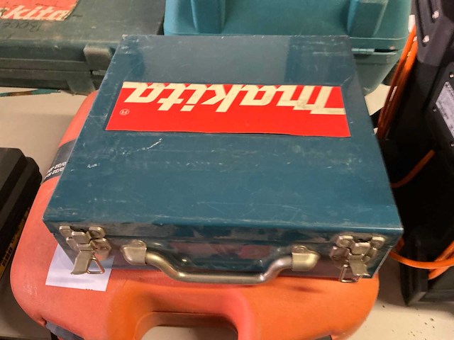 Makita jn3200 knabbelmachine - afbeelding 4 van  4