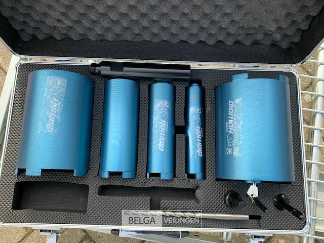 Makita klokboren - afbeelding 1 van  1