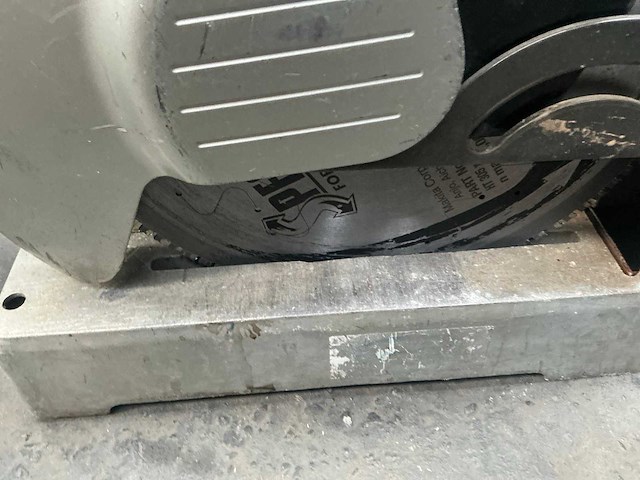 Makita lc1230 afkortcirkelzaagmachine - afbeelding 5 van  5