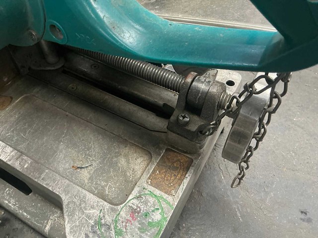 Makita lc1230 afkortcirkelzaagmachine - afbeelding 4 van  6