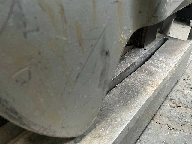 Makita lc1230 afkortcirkelzaagmachine - afbeelding 5 van  6