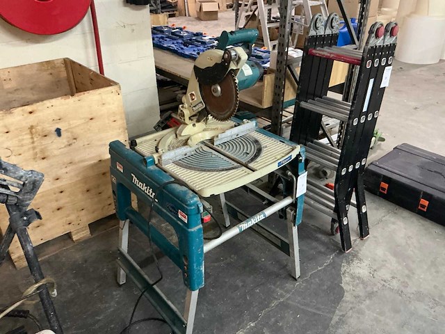 Makita lf1000 tafelcirkelzaagmachine - afbeelding 1 van  5