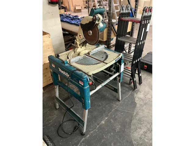 Makita lf1000 tafelcirkelzaagmachine - afbeelding 2 van  5
