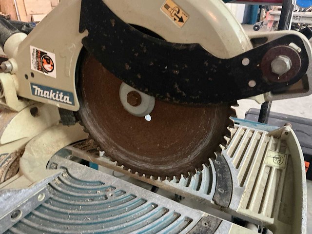 Makita lf1000 tafelcirkelzaagmachine - afbeelding 5 van  5