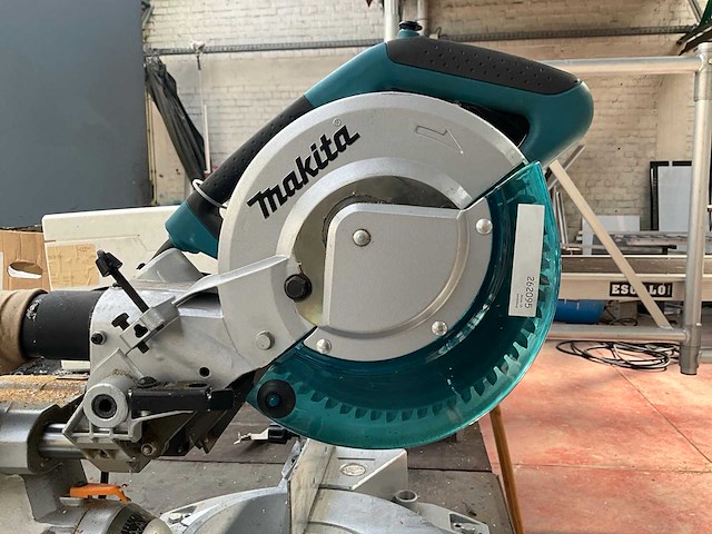 Makita ls0815fl afkortcirkelzaagmachine - afbeelding 3 van  6