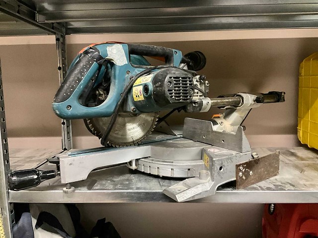 Makita ls0815fl afkortzaag - afbeelding 1 van  6