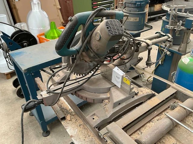 Makita ls1018l afkortcirkelzaagmachine - afbeelding 3 van  10