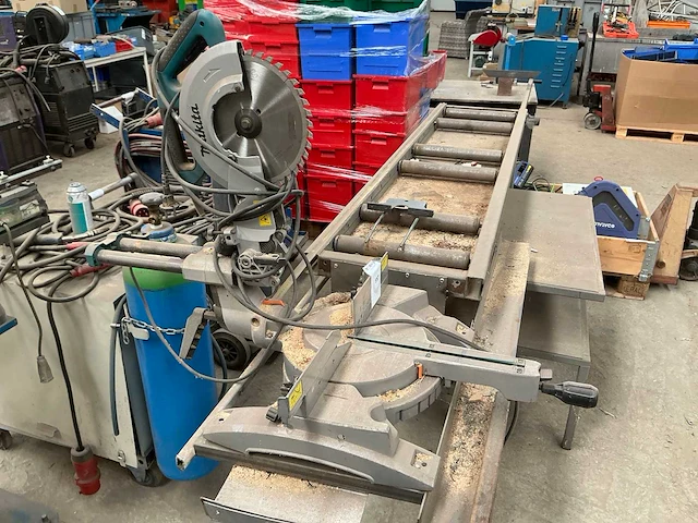 Makita ls1018l afkortcirkelzaagmachine - afbeelding 4 van  10