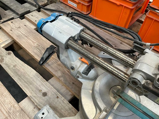 Makita ls1018l radiaalafkortzaagmachine - afbeelding 4 van  7