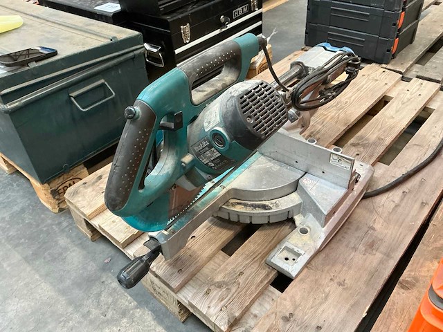 Makita ls1018l radiaalafkortzaagmachine - afbeelding 6 van  7