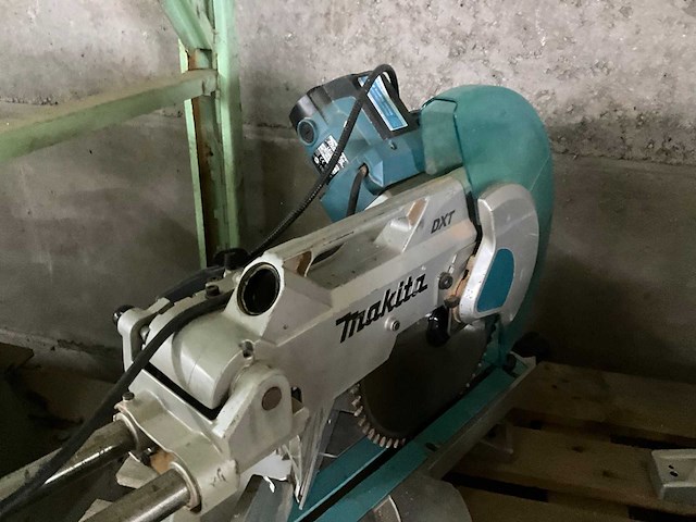 Makita ls1216fl afkortzaag/verstekzaag - afbeelding 6 van  11