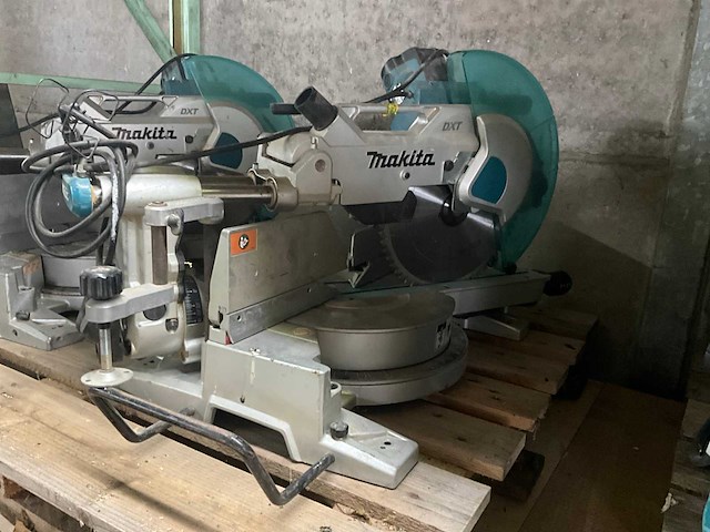 Makita ls1216fl afkortzaag/verstekzaag - afbeelding 1 van  10