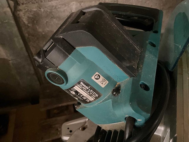 Makita ls1219l afkortzaag/verstekzaag - afbeelding 4 van  12
