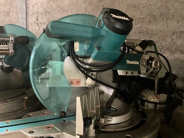 Makita ls1219l afkortzaag/verstekzaag - afbeelding 6 van  12