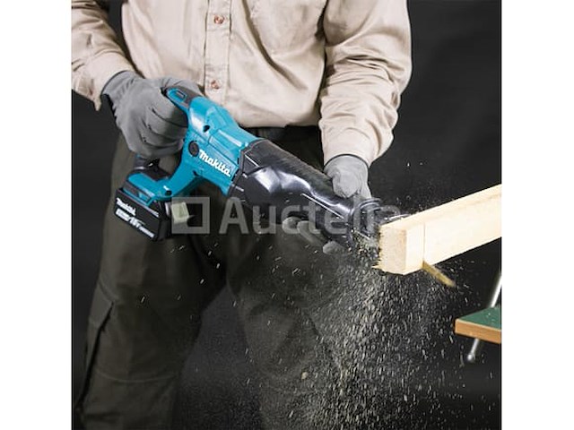 Makita lxt 18v heerzaag - afbeelding 2 van  2