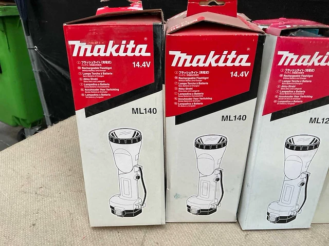 Makita ml diverse accu draaglamp (5x) - afbeelding 1 van  4