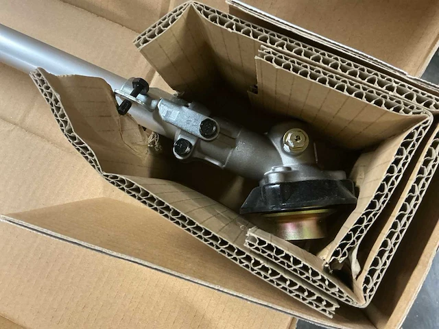 Makita rbc3100x bosmaaier - afbeelding 4 van  4