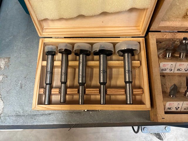 Makita rp0900 bovenfrees - afbeelding 2 van  2