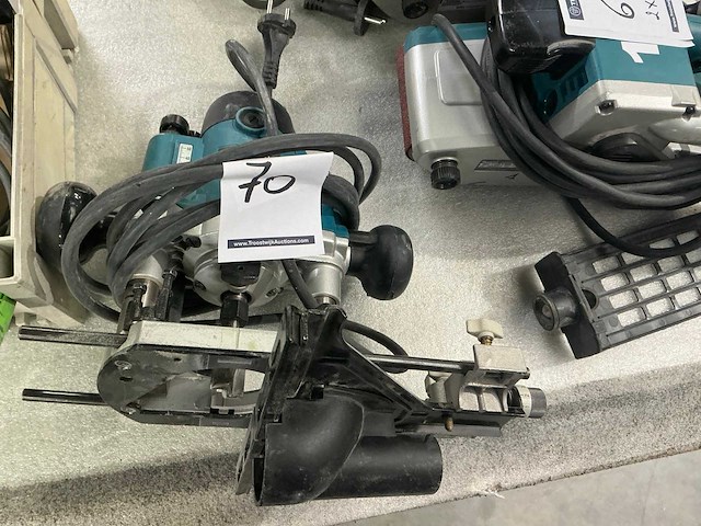 Makita rp1110c bovenfrees - afbeelding 1 van  3