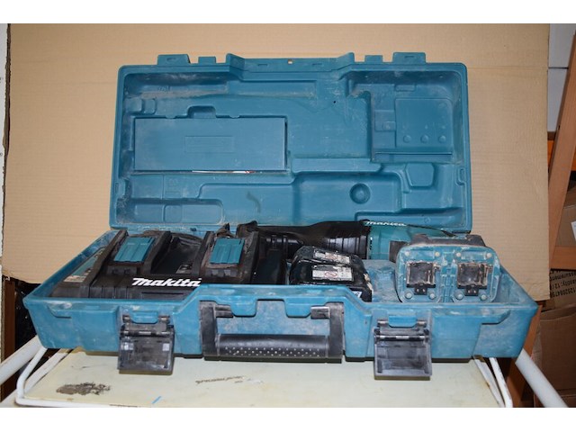Makita schrobzaag met dubbele batterij - afbeelding 1 van  9