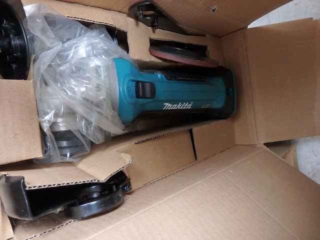 Makita slijper 18 volt - afbeelding 1 van  2