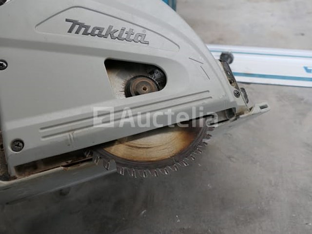 Makita sp6000 plunge zaag + rail - afbeelding 8 van  8