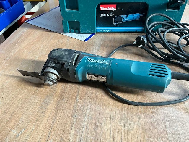 Makita tm3010c multitool - afbeelding 1 van  5