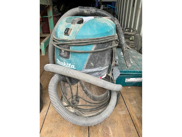 Makita vc3011l industriële stofzuiger - afbeelding 1 van  4