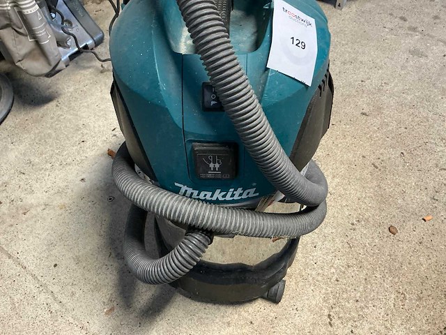 Makita vc3011l stofzuiger - afbeelding 2 van  5