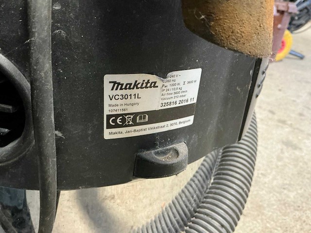 Makita vc3011l stofzuiger - afbeelding 5 van  5
