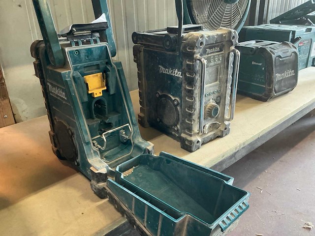 Makita werfradio (2x) - afbeelding 5 van  8