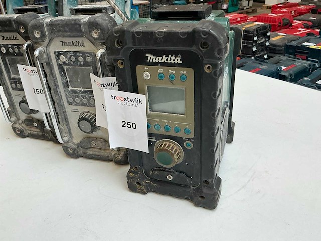 Makita werfradio (3x) - afbeelding 2 van  7