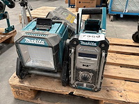Makita werfradio dab + accu werklamp - afbeelding 1 van  5