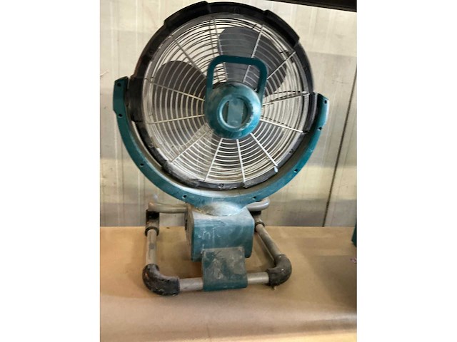 Makita werfradio en ventilator - afbeelding 9 van  9