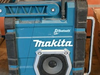 Makita werfradio met lader - afbeelding 2 van  4