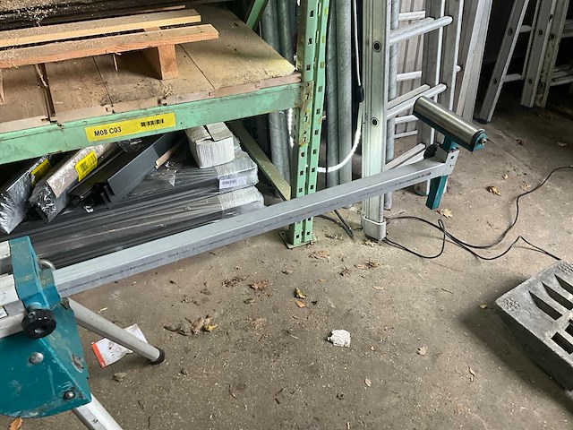 Makita wst06 verstekzaagstandaard/stand - afbeelding 12 van  14