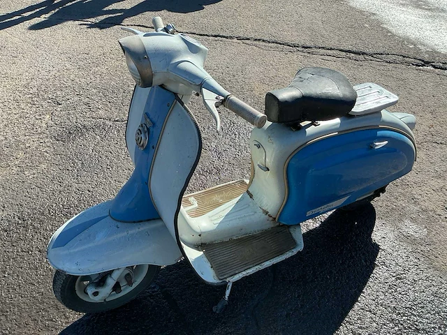 Malaga 50cc vispetta brommer - afbeelding 2 van  8