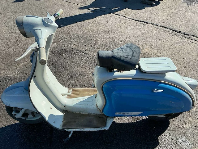 Malaga 50cc vispetta brommer - afbeelding 3 van  8