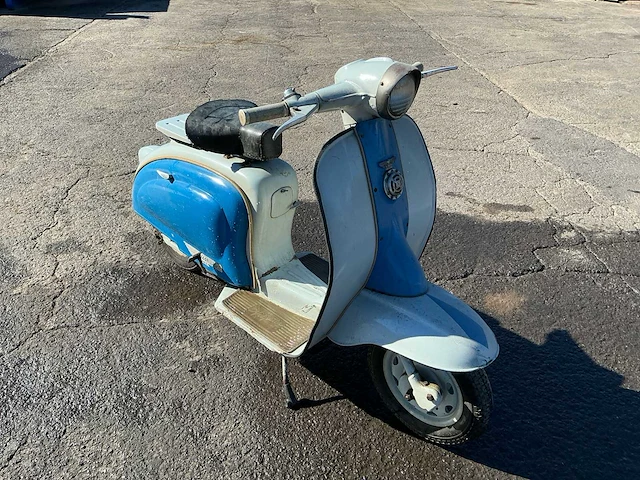 Malaga 50cc vispetta brommer - afbeelding 2 van  8