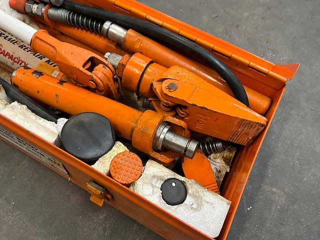 Mammuth 4 ton hydraulische uitdeukset - afbeelding 4 van  5