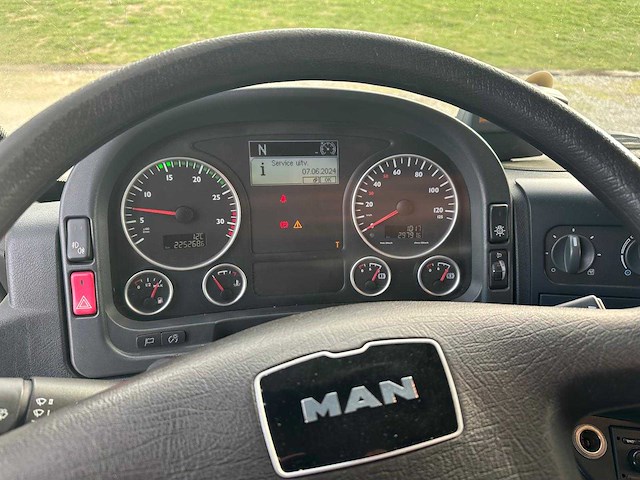 Man - 2014 - tgl 12.220 - vrachtwagen - afbeelding 4 van  21