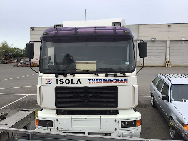 Man 18264 vrachtwagen - afbeelding 13 van  16