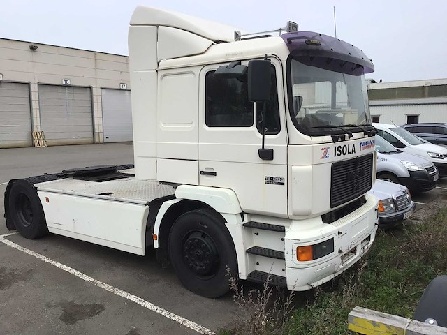 Man 18264 vrachtwagen - afbeelding 1 van  16